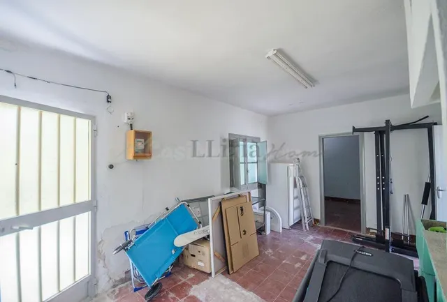 Ref. 04392.- Casa de pueblo con gran terraza en el centro de - foto 4
