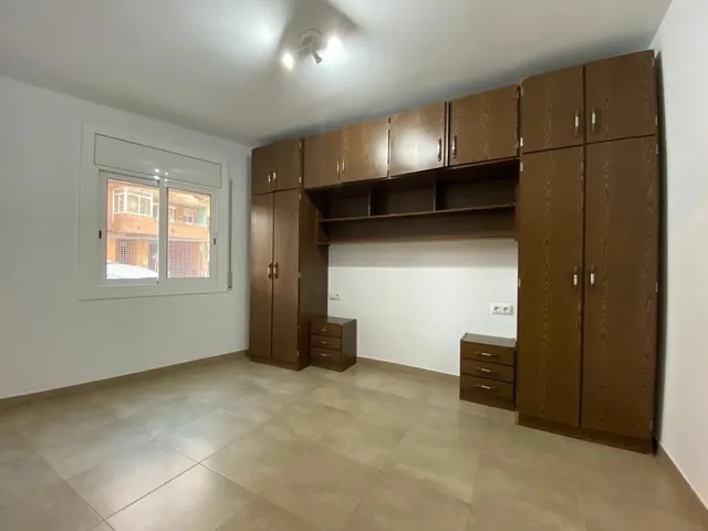 Edificio disponible Inversores — 25
