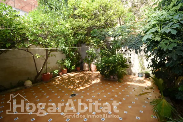 MAGNÍFICA CASA CON DOS VIVIENDAS INDEPENDIENTES Y TERRAZA, CERCA DEL CENTRO — 46