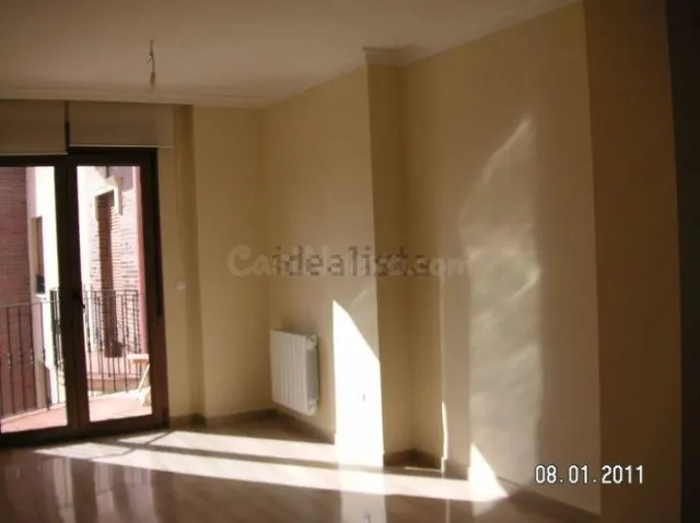 *SE ALQUILA PISO EN CALLE CARRIL DEL PICON* - foto 4