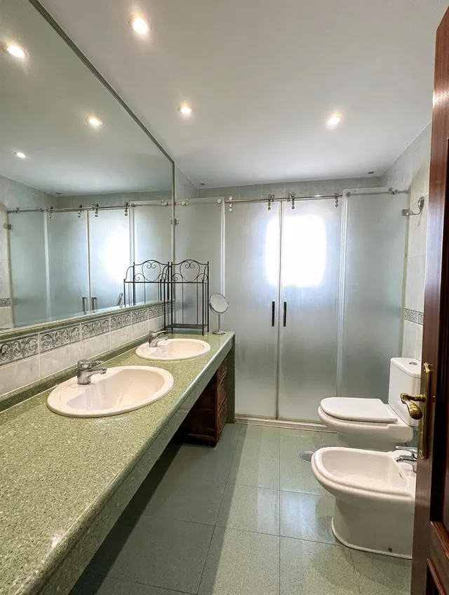Oportunidad Única de Inversión en Almuñécar Centro | Ref: DLR00285 — 15