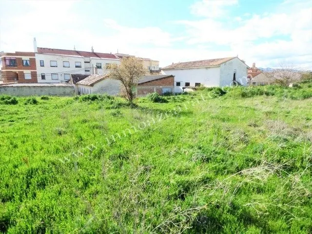 Parcela urbana en Los Arcos.