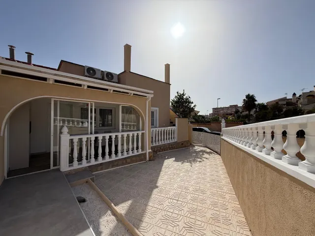 Casa 2 habitaciones 63m² en venta - Sector 25 — 6