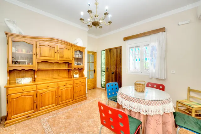 Chalet independiente con piscina privada, jardín y garaje en Ayamonte — 13