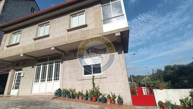 CASA INDEPENDIENTE PROXIMA A CASTRELOS — 3