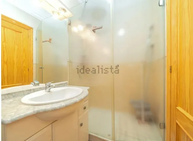 Duplex reformado junto al paseo marítimo y el parque Reina Sofía. — 15