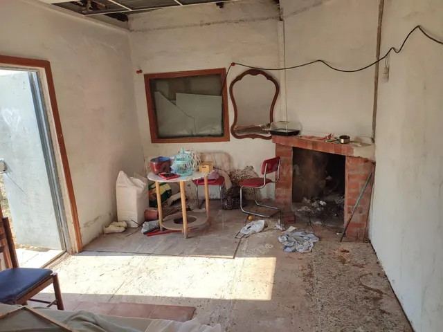 TERRENO CON 2 CASAS DE APEROS — 3