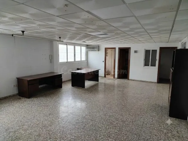 VENTA DE NAVE - foto 2