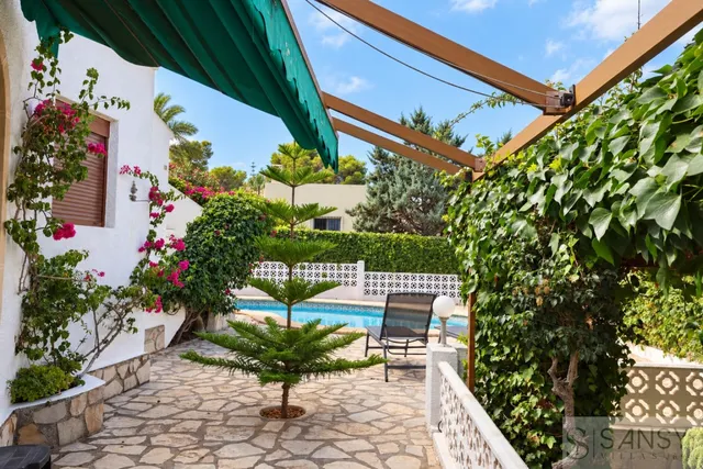 Chalet con piscina en venta en Jávea/Xàbia - 4 dormitorios y vistas al Montgó — 7