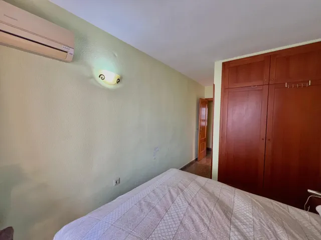 Espaciosa vivienda de 4 habitaciones y 2 baños rodeado de todos los servicios — 8