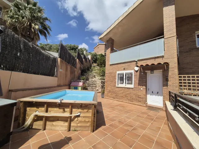 Casa con vistas panorámicas, placas solares y gran terraza en Mas Trader, Cubelles — 47