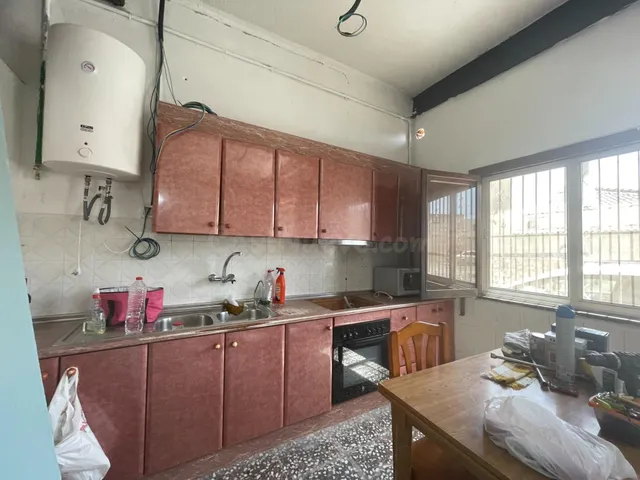 Local en proceso de cambio a vivienda con proyecto realizado en pleno centro de Formentera del Segura — 9