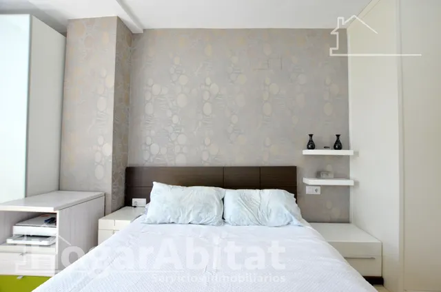 ¡vistas despejadas! amplio, alto y moderno con ascensor y balcón — 19