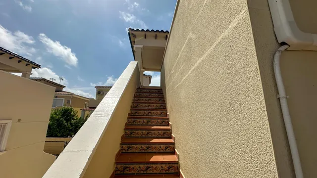 Venta de chalet adosado en ORIHUELA COSTA (LAS FILIPINAS) — 43