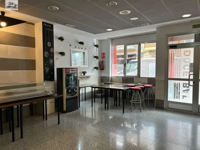 Alquiler de Bajo comercial de 100 en la pobla de Vallbona - foto 4