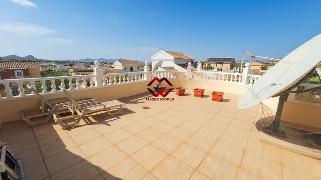 CHALET INDEPENDIENTE CON ENORME PARCELA EN CAMPOSOL — 18