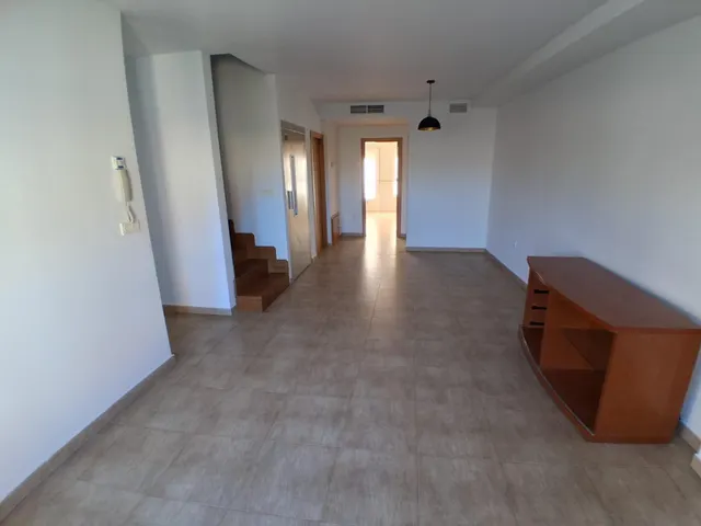 ADOSADO EN MUY BUEN ESTADO EN LA GINETA — 6