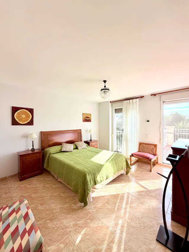 CHALET EXCLUSIVO EN ALZABARES ELCHE, CON PISCINA, ALTAS CALIDADES Y A SOLO 2 KM DEL HOSPITAL — 33