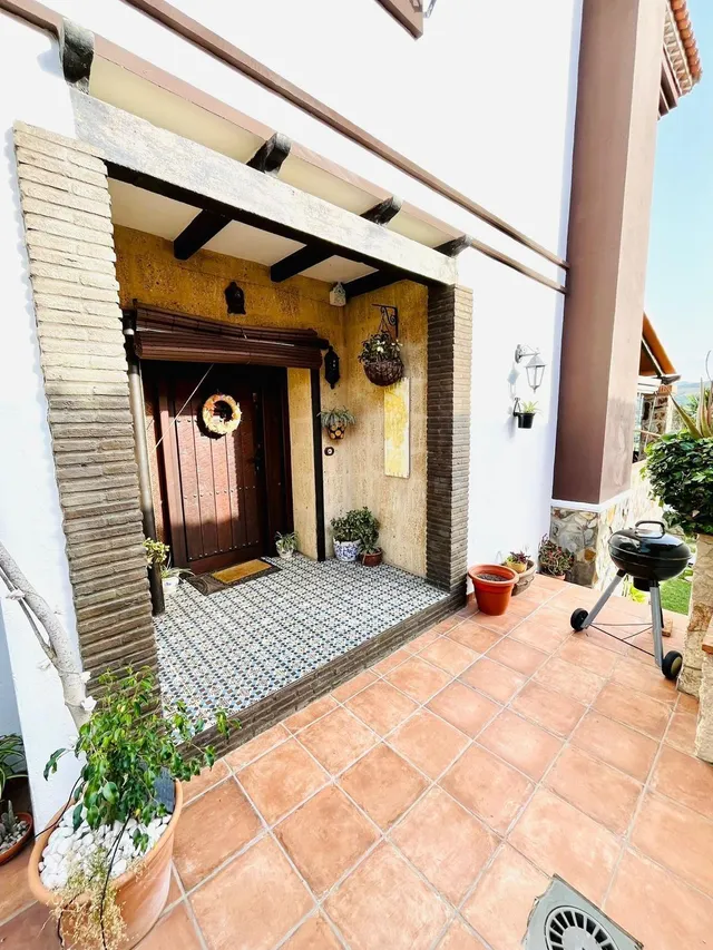 Chalet con piscina en Getares — 12