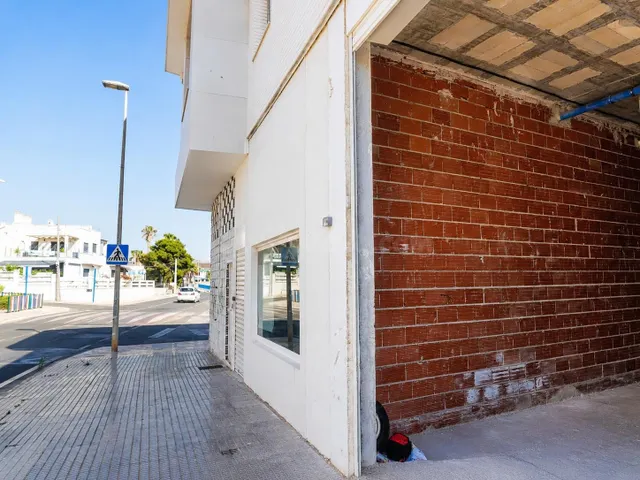 Local comercial en planta baja en Isla Plana