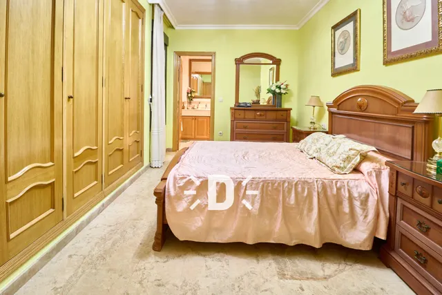 SE ALQUILA BONITA VIVIENDA EN BENETUSSER — 33