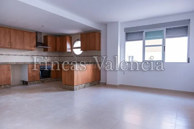 APARTAMENTO 2 HAB, 2 BAÑOS, TRASTERO Y GARAJE JUNTO AL MAR — 5