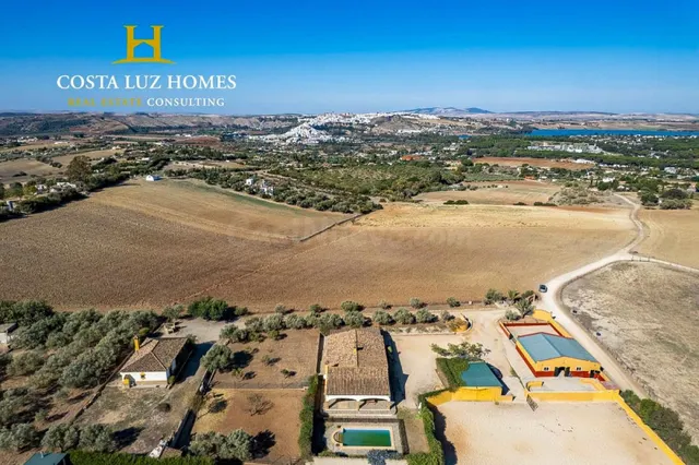 Finca rústica 5 habitaciones 586m² en venta - Arcos de la fr