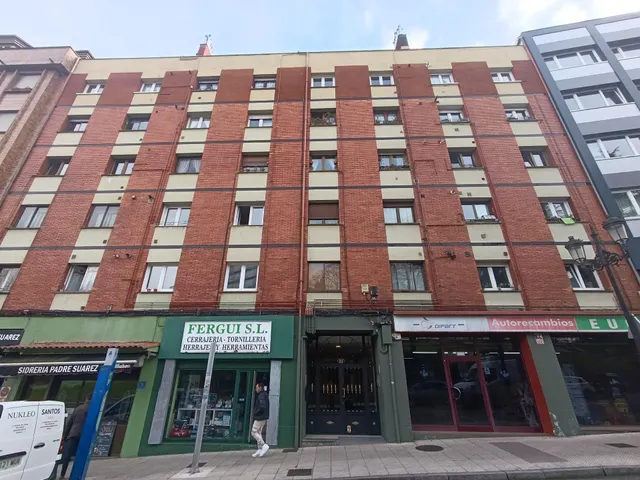 Acogedor piso en Oviedo, zona Santo Domingo-El Campillín — 28