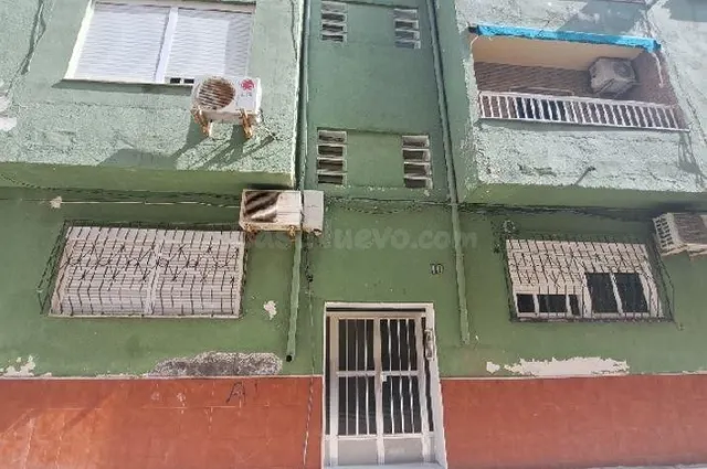 SE VENDE piso OKUPA en C Galeon 10 de Almería