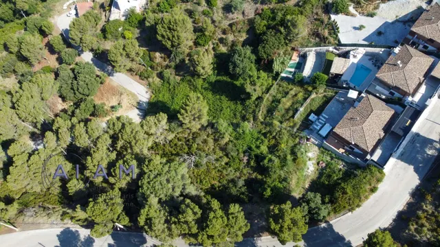 Posibilidad de edificar casa en una sola planta - SANTA SUSA - foto 3
