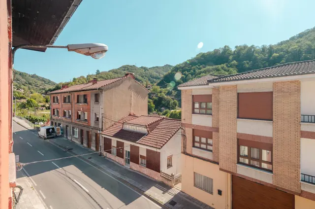 OPORTUNIDAD EN ASTURIAS — 25