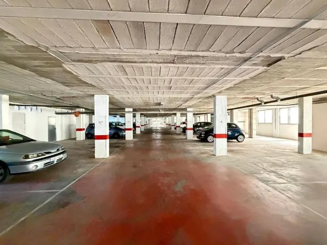 Local comercial 2800m² en venta - Estacion de autobuses — 12