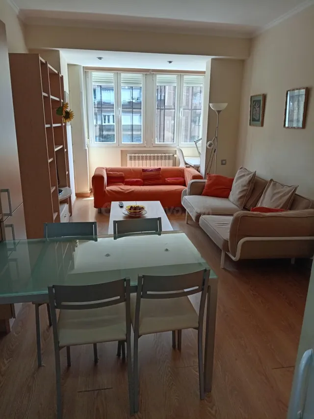 Se alquila apartamento amueblado , muy luminoso em Nuevos Mi