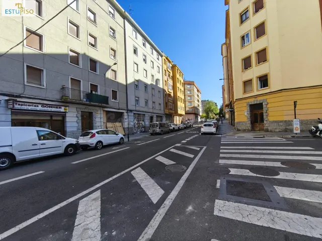 PLAZA DE GARAJE EN CALLE ERREKATXIKI - MUY CERCA AVENIDA SAN - foto 4