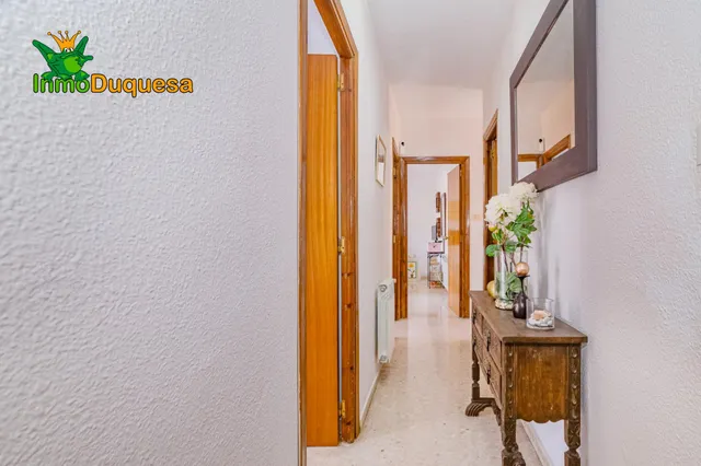 Casa de 7 dormitorios en La Zubia. (Con patio de 16 m2). — 25