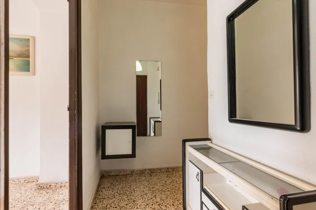 Amplio piso en venta para reformar en el Barrio del Carmen, Murcia — 17