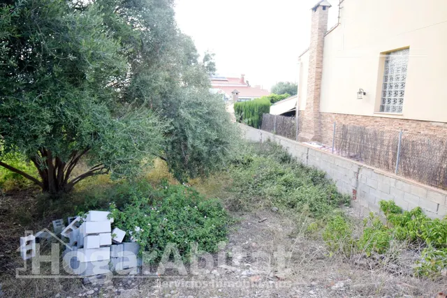 TERRENO URBANO EN PRIMERA LÍNEA JUNTO AL MAR — 3