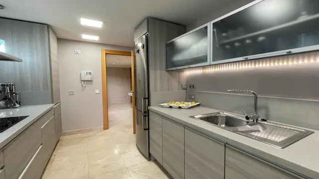 Apartamento de lujo en planta baja con vistas panorámicas al mar en los flamingos, Benahavís — 13