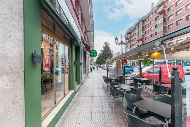 Oportunidad de Traspaso: Bar Restaurante en Funcionamiento en Oviedo — 33