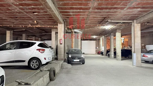 GRAN LOCAL COMERCIAL PRÓXIMO AL CENTRO HOSPITALARIO UNIVERSITARIO DE OURENSE — 3
