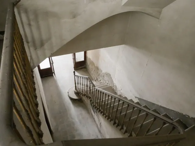 PALACETE HISTÓRICO DE 1900 EN EL CENTRO DE ALBERIC – 14 habitaciones, JARDINES Y GRAN POTENCIAL — 32