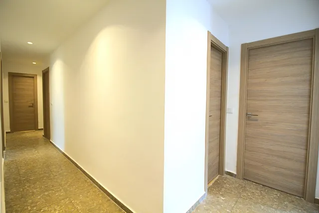 Vivienda de 3 dormitorios y dos baños en el centro de Badajoz. — 9