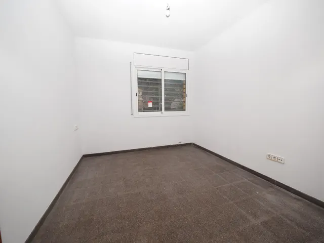 SE VENDA CASA UNIFAMILIAR EN CUBELLES, ZONA MAS TRADER — 15