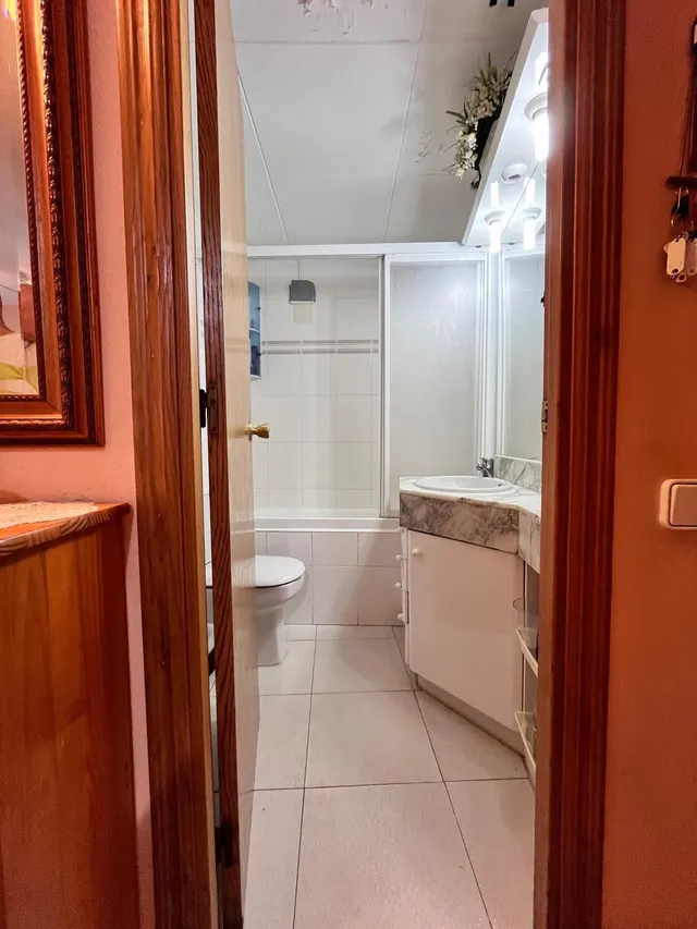 APARTAMENTO DE 2 DORMITORIOS EN PLAZA DE EUROPA. ED. ROYAL. — 15