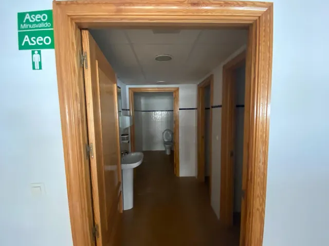 ¡OPORTUNIDAD ÚNICA! LOCALES COMERCIALES DISPONIBLES EN EL EDIFICIO PÉREZ BLÁZQUEZ – ALGECIRAS — 14