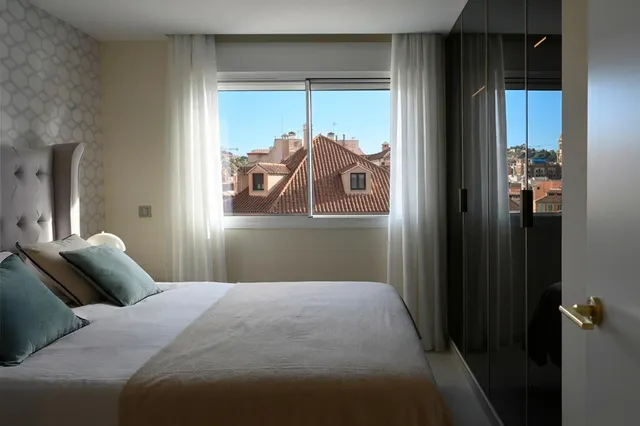 PISO TOTALMENTE REFORMADO EN LA MEJOR ZONA DE MÁLAGA — 39