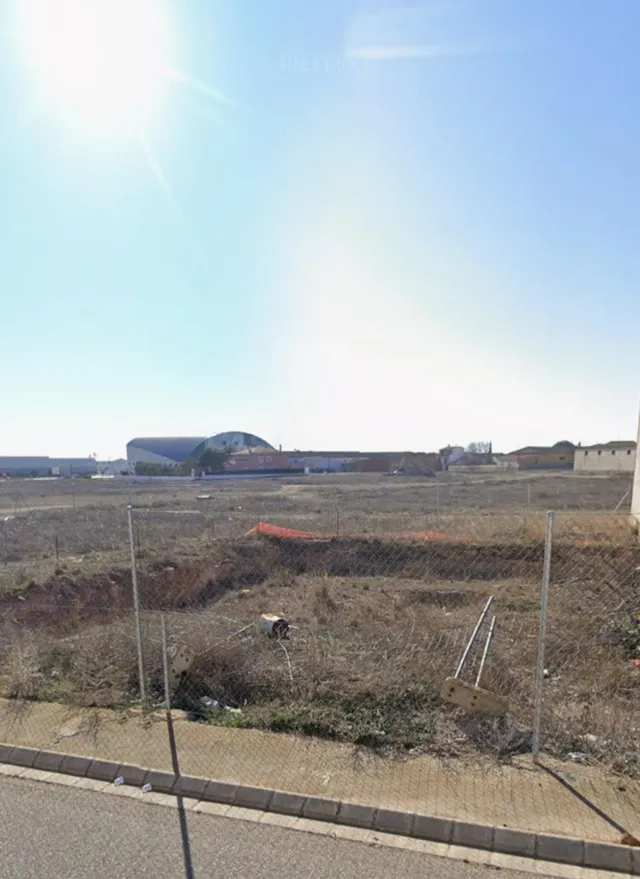 VENTA DE TERRENO CENTRICO EN BARRAX