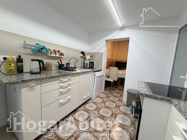 ¡UBICACIÓN IDEAL! BAJO ACOGEDOR Y LUMINOSO CON TERRAZA Y TRA - foto 5