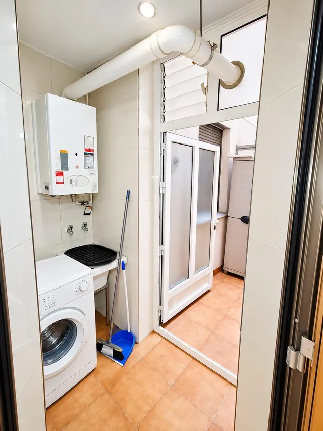Amplio apartamento en el centro, con patio privado, garaje y trastero — 15