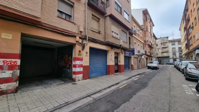 Garaje en venta en José Echegaray. Delicias — 6